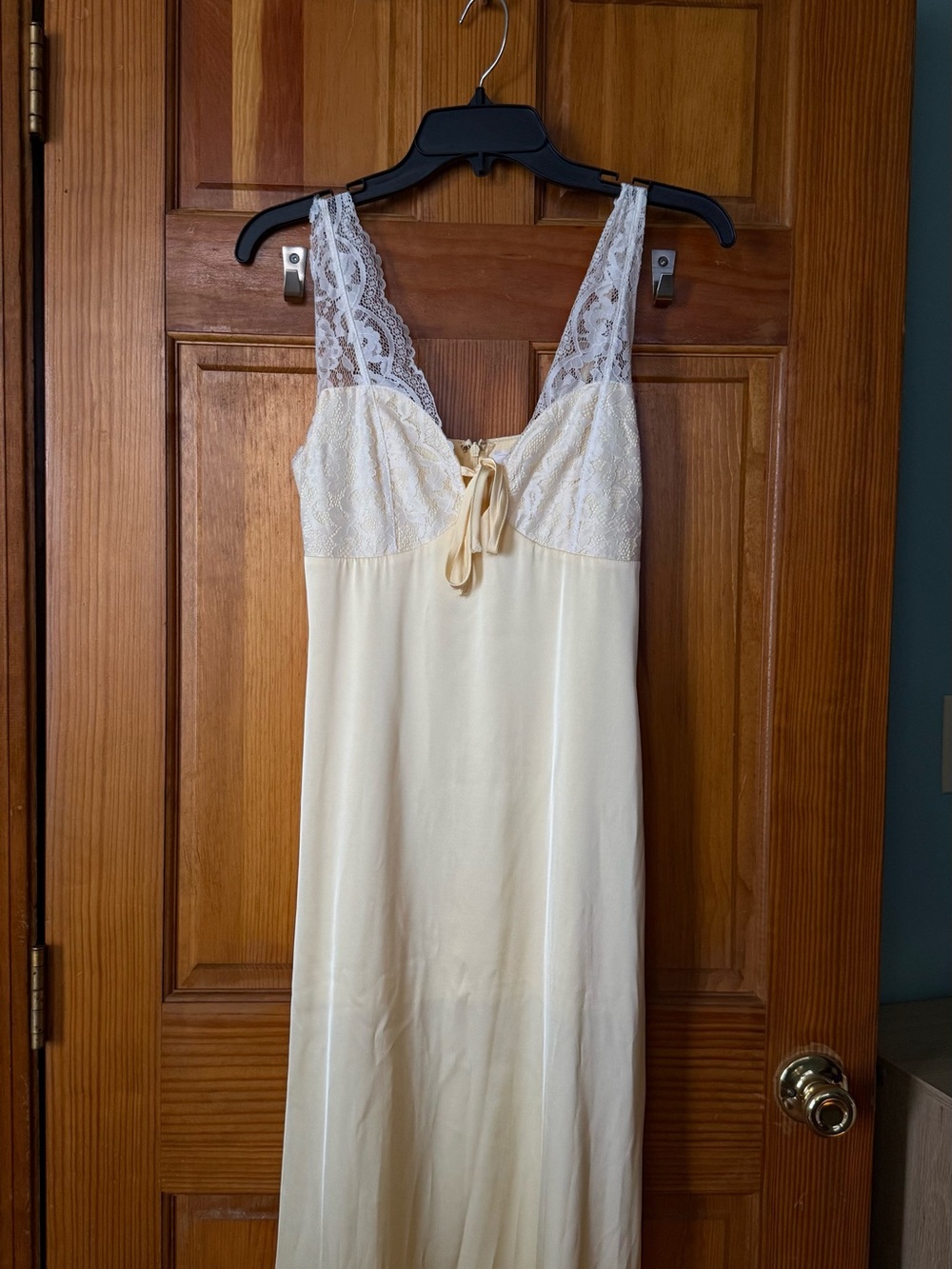 NWT: Bobbles & Lace Butter yellow lace Maxi Dress